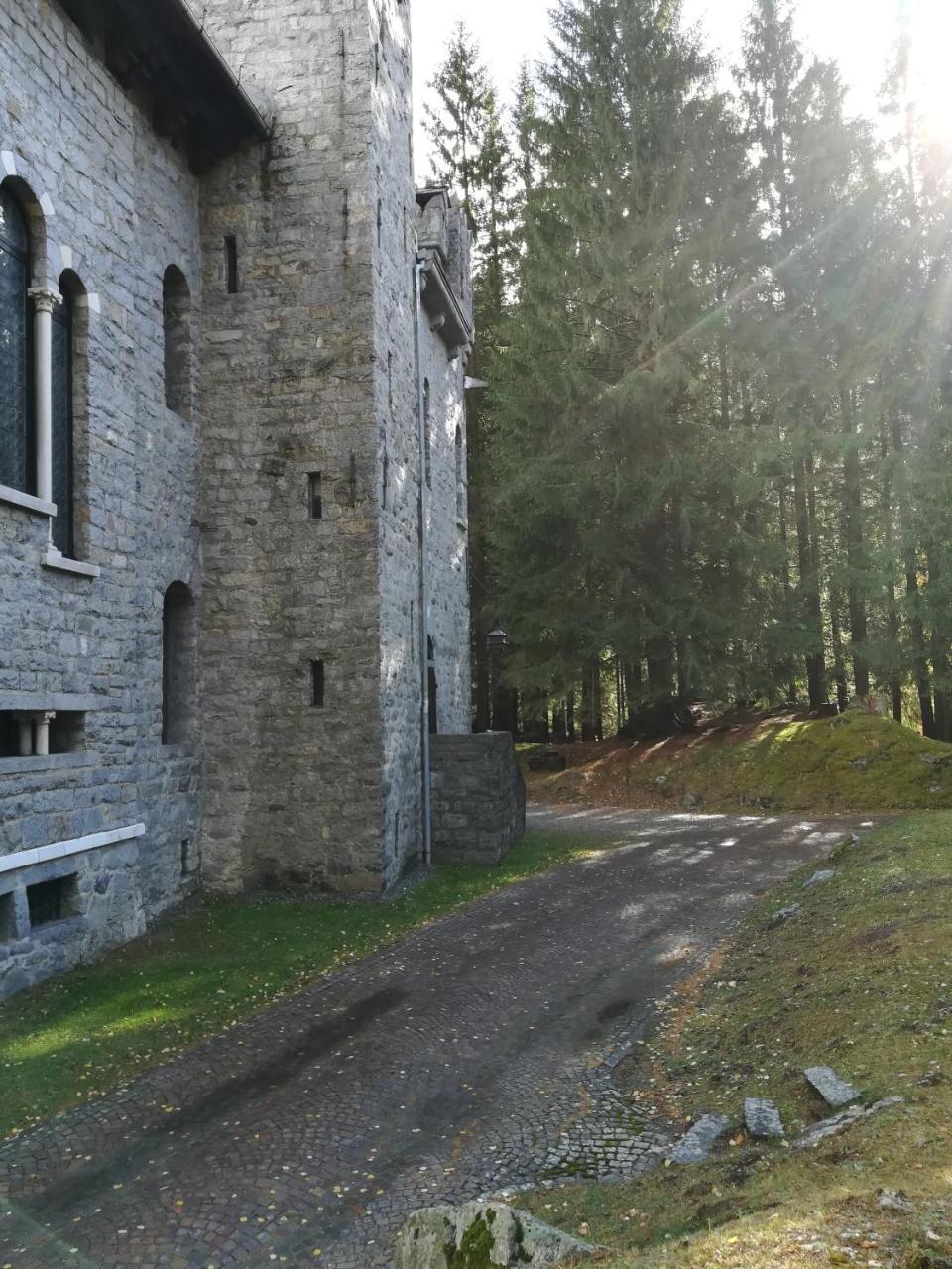 Apartmán Un Nido Nella Torre Del Castello Ponte Di Legno Exteriér fotografie