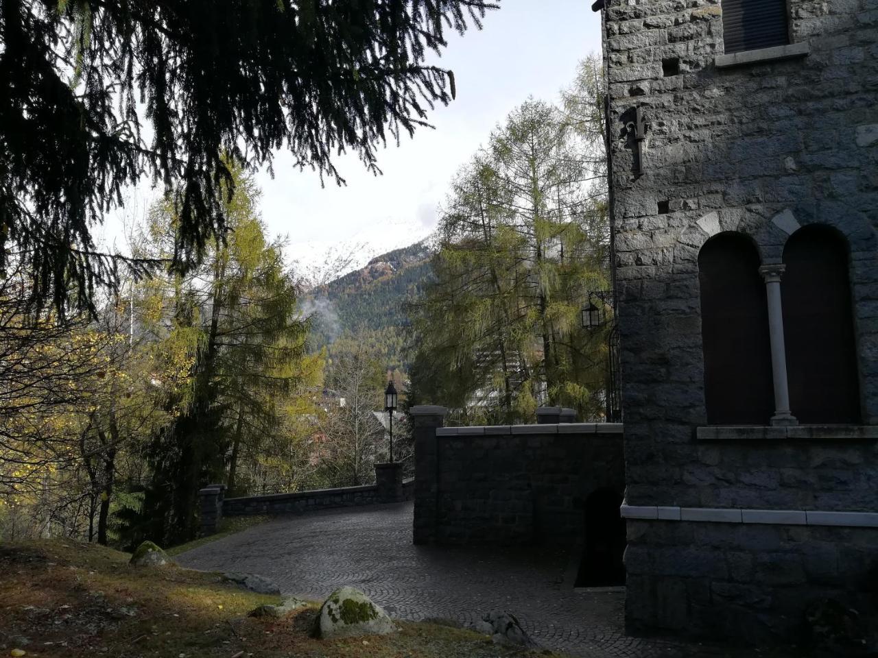 Apartmán Un Nido Nella Torre Del Castello Ponte Di Legno Exteriér fotografie